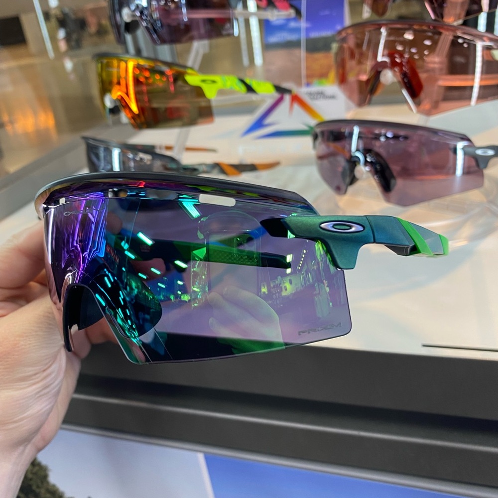 Oakley Encoder Strike Vented - Picture 2 of 7